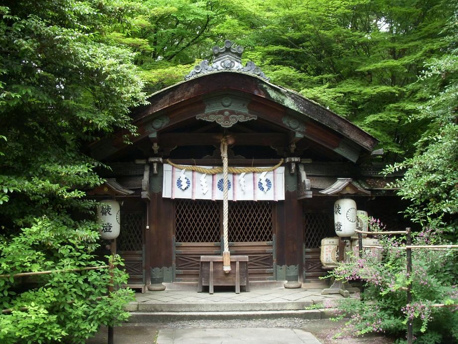 Nashinoki Shrine · Kyoto